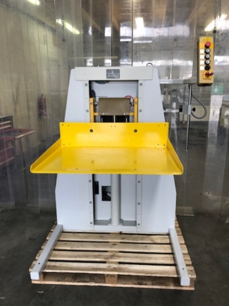 Used Polar L450 Pile Lift Used Polar Mohr bindery machines